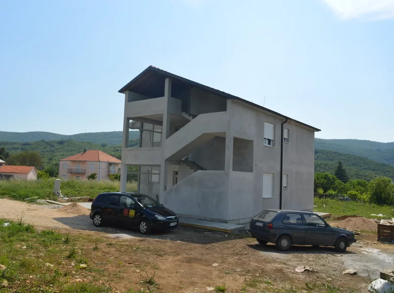 Mieszkanie 4 pokoi 300 m² Pelinovo, Czarnogóra
