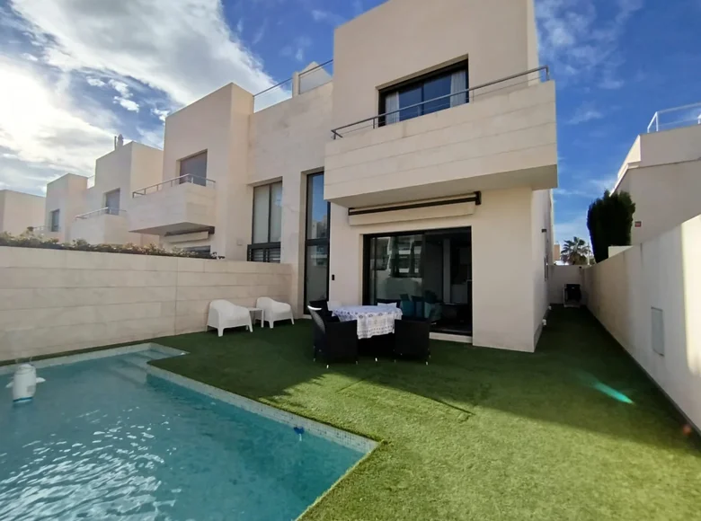 villa de 3 chambres 120 m² Orihuela, Espagne