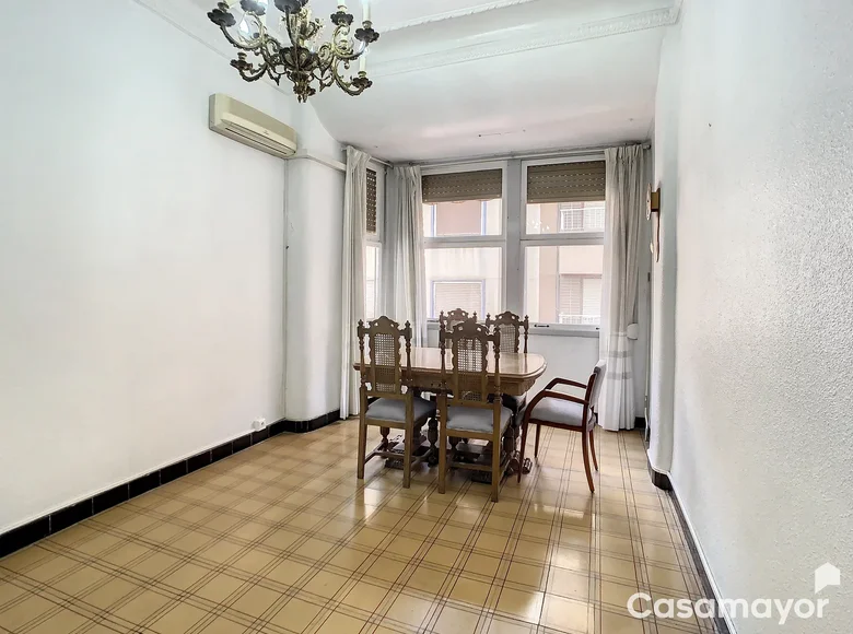Квартира 4 спальни 82 м² Аликанте, Испания