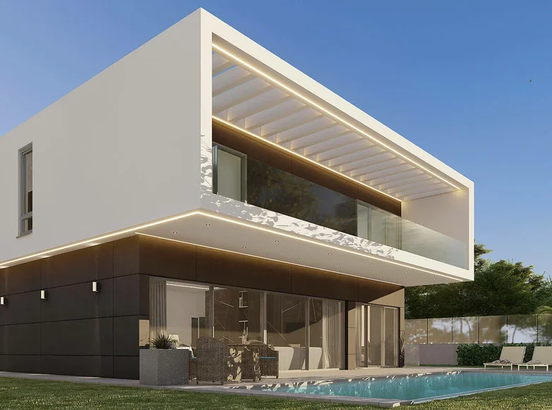 4-Zimmer-Villa 309 m² Fuengirola, Spanien