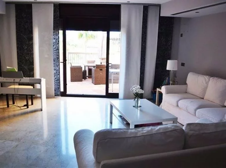 Wohnung 3 Zimmer 152 m² Marbella, Spanien
