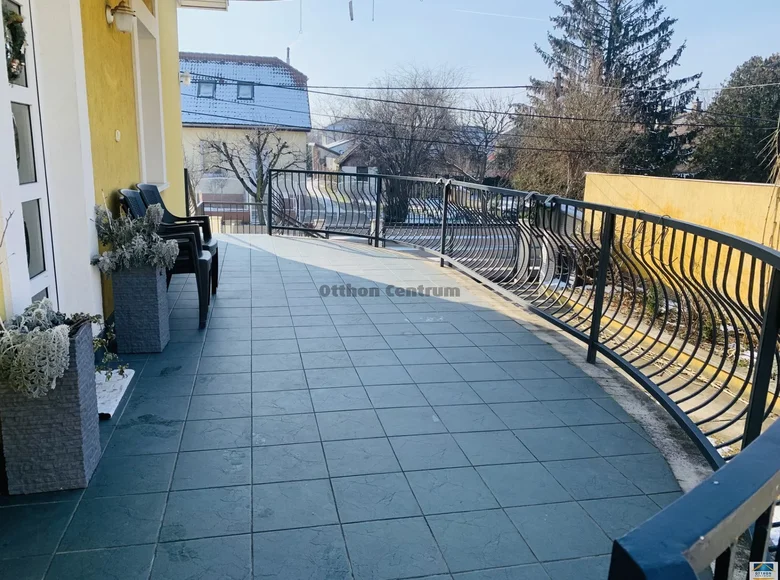 House 12 rooms 360 m² Budapest, Hungary