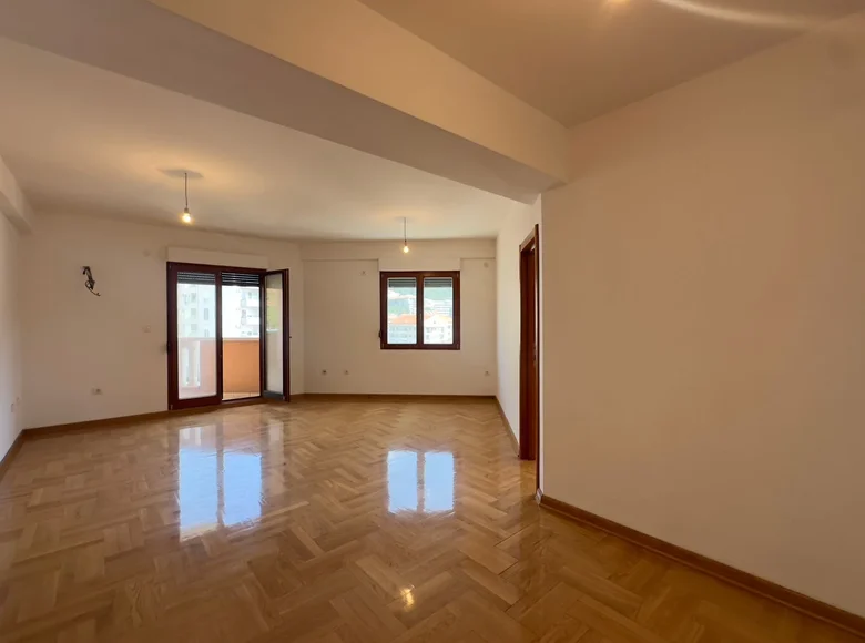 Wohnung 3 Schlafzimmer 111 m² Budva, Montenegro