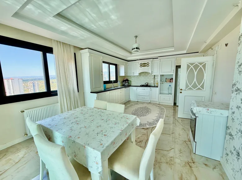 Apartamento 5 habitaciones 220 m² Mezitli, Turquía