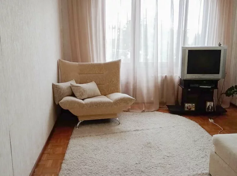 Mieszkanie 2 pokoi 52 m² rejon puchowicki, Białoruś