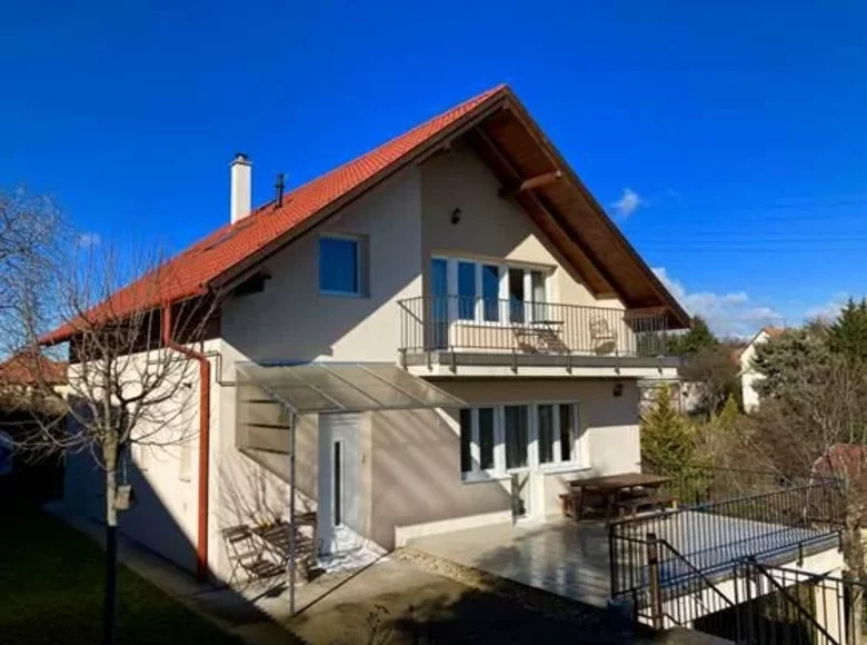 Villa de 4 habitaciones 223 m² Oroshaza, Hungría
