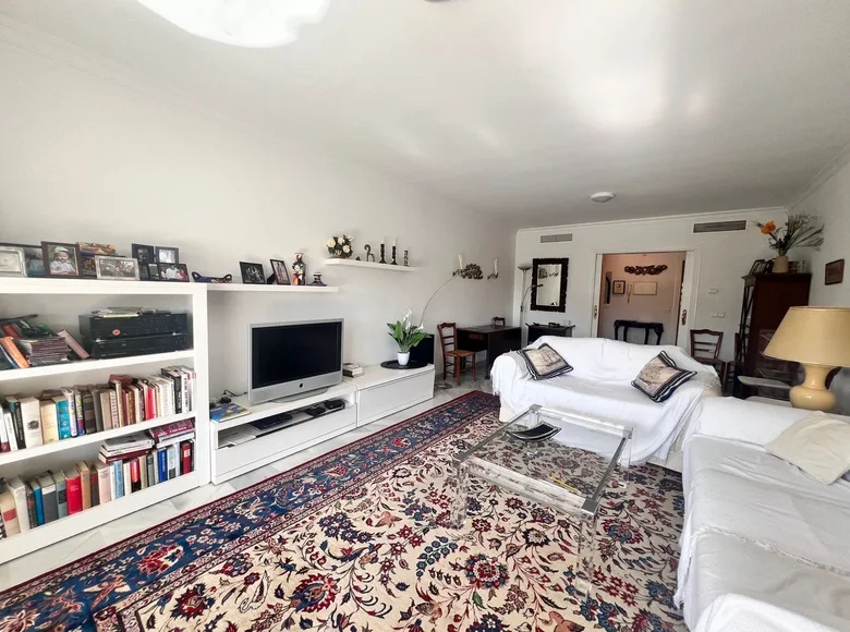2 bedroom apartment 114 m² San Pedro Alcantara, Spain