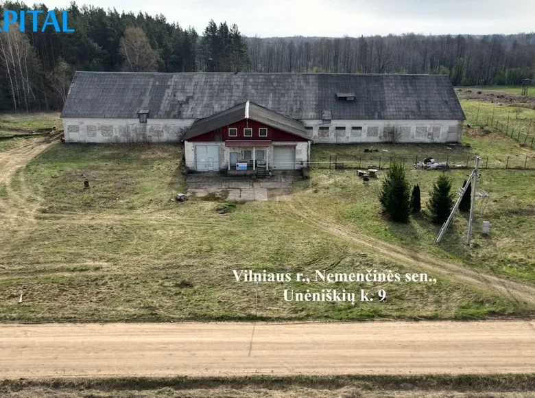 Propriété commerciale 1 965 m² à Uneniskes, Lituanie