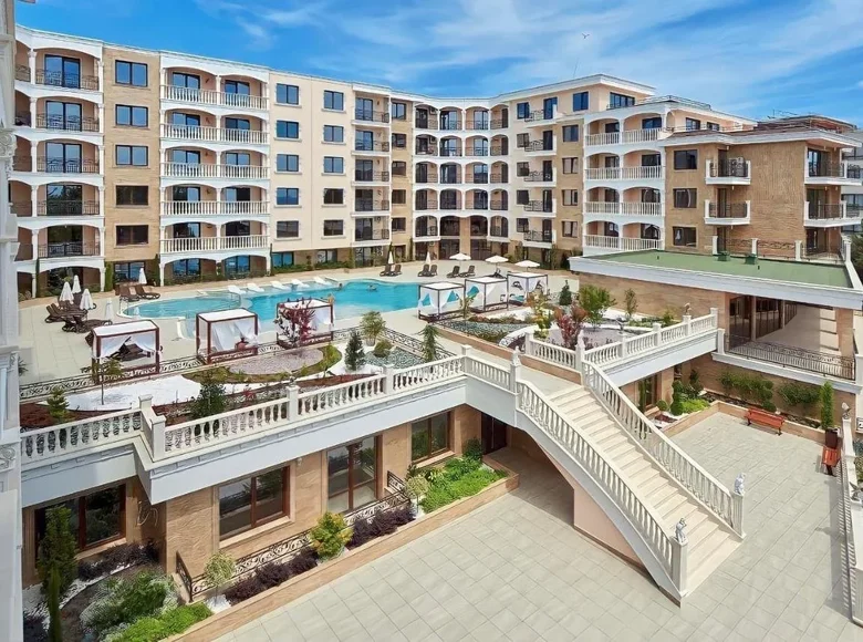 Mieszkanie 2 pokoi 121 m² Nesebyr, Bułgaria