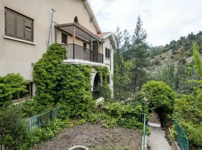Dom 4 pokoi 540 m² Kakopetria, Cyprus