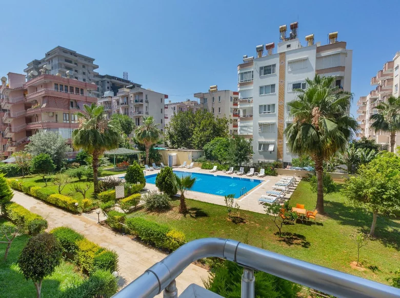 Mieszkanie 3 pokoi 120 m² Alanya, Turcja