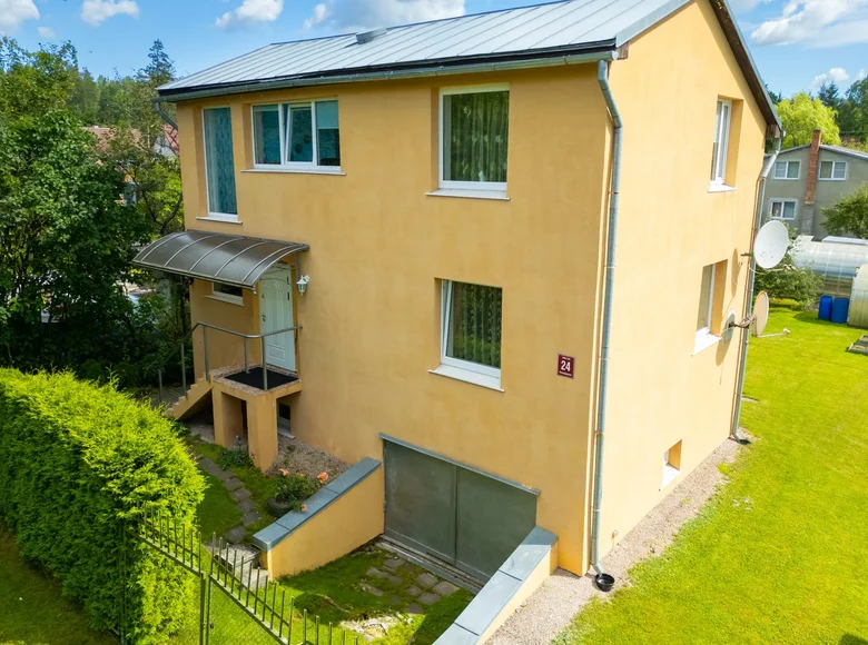 Haus 4 zimmer 137 m² Dalbe, Lettland