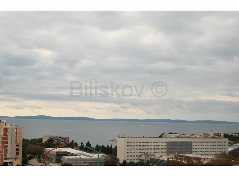 1 room apartment 42 m² Grad Split, Croatia