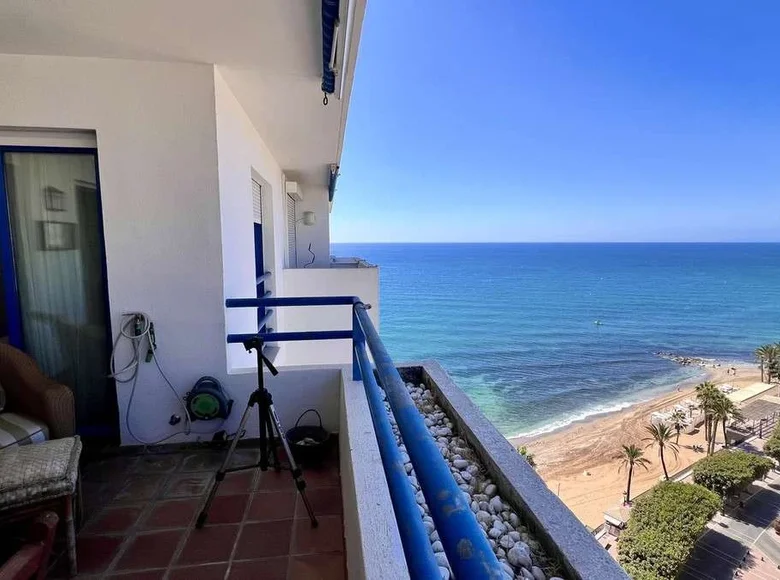 Mieszkanie 2 pokoi 94 m² Marbella, Hiszpania