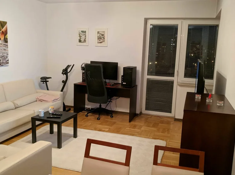 2 room apartment 52 m² in Warsaw, Poland