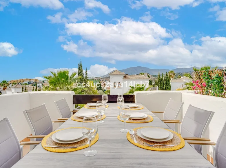 2 bedroom apartment 95 m² Estepona, Spain