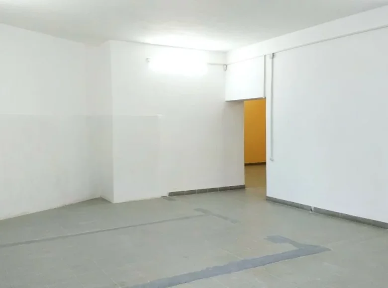 Office 600 m² in Vernoleninsk, Ukraine