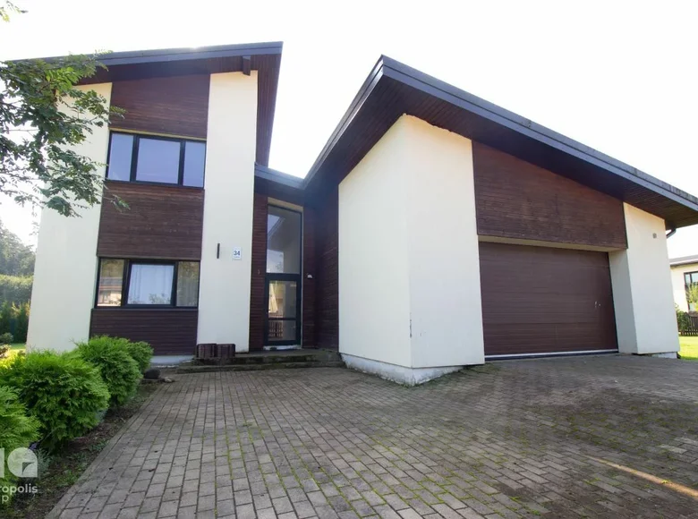 4 bedroom house 242 m² adazu novads, Latvia