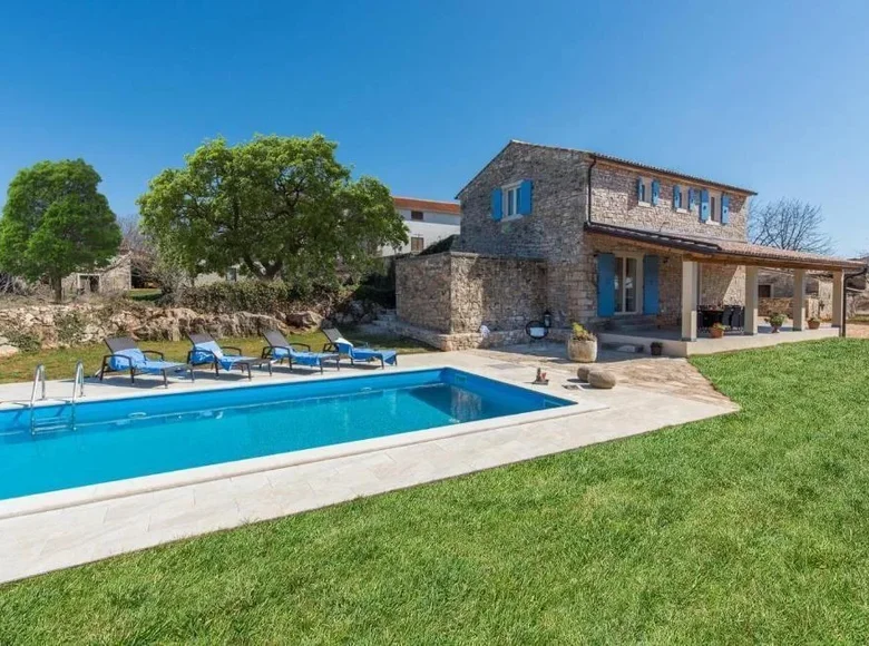 6-Schlafzimmer-Villa 359 m² Poreč, Kroatien