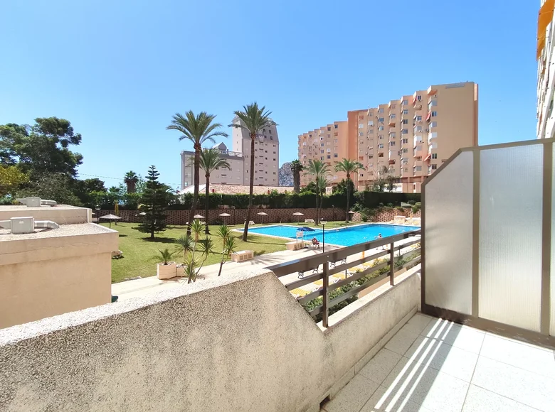 2 bedroom apartment 61 m² Calp, Spain