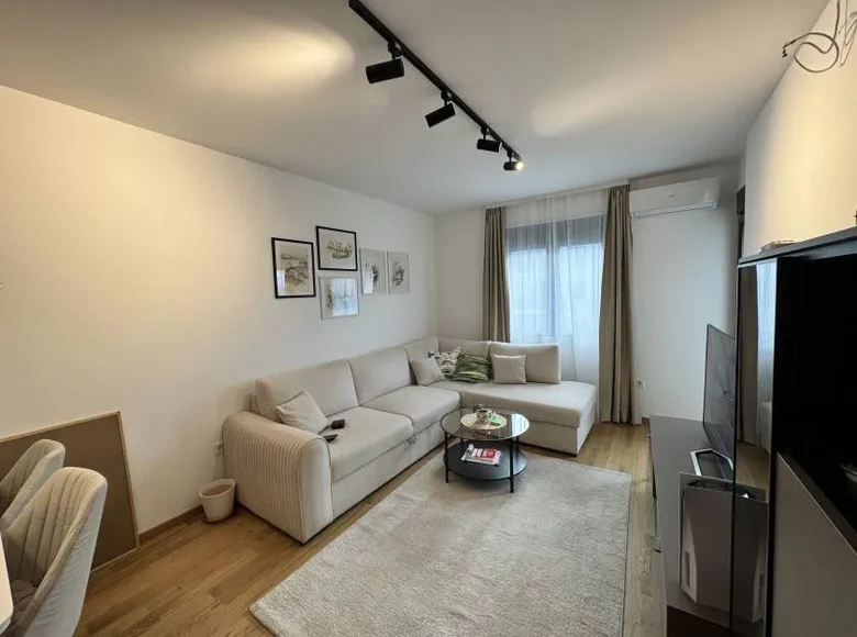 2 bedroom apartment 69 m² Podgorica, Montenegro