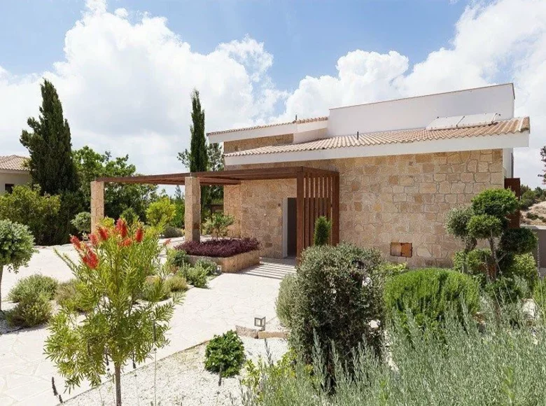 4 bedroom house 295 m² Kouklia, Cyprus