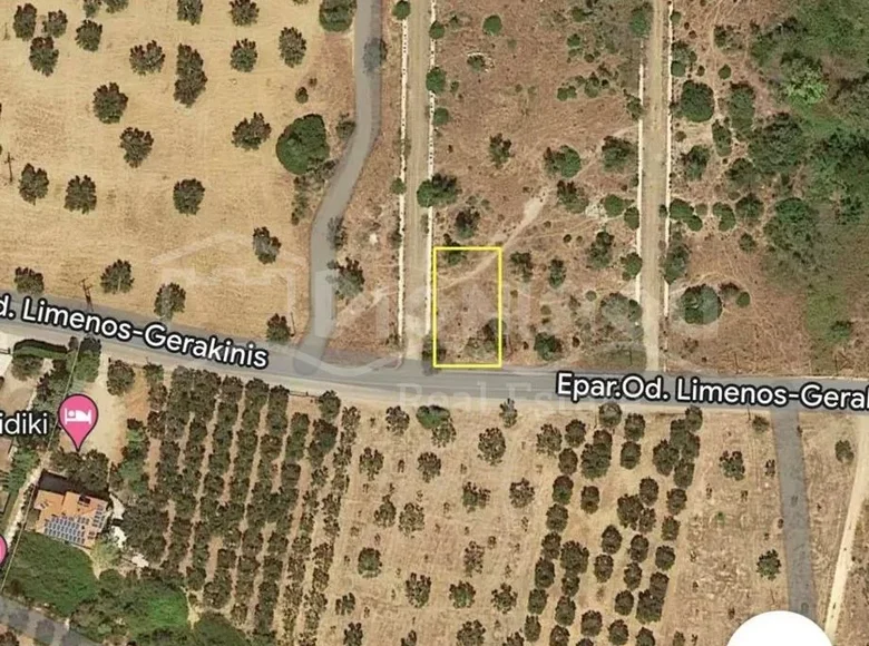 Land 305 m² Gerakini, Greece