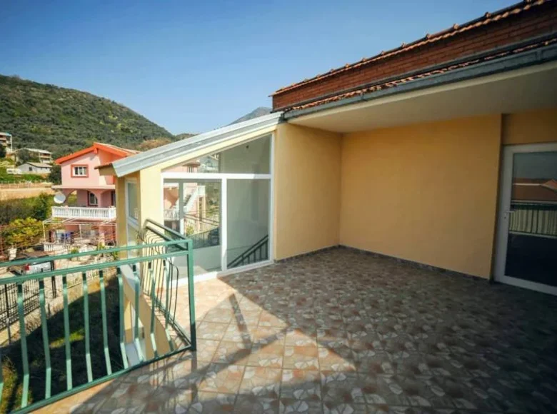 House 187 m² Bar, Montenegro