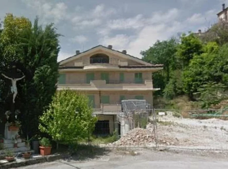 Apartamento 6 habitaciones 130 m² Terni, Italia