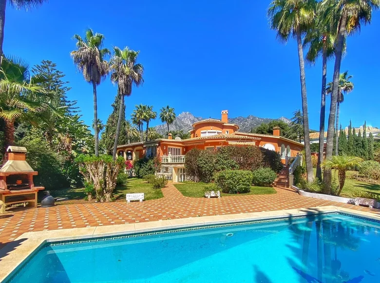 Haus 6 Schlafzimmer 327 m² Marbella, Spanien