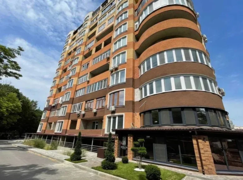 Commercial property 130 m² in Odesa, Ukraine