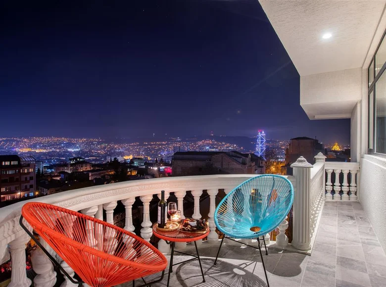 Hotel 950 m² en Tiflis, Georgia