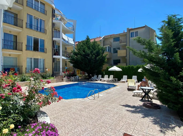 2 bedroom apartment 81 m² Sveti Vlas, Bulgaria