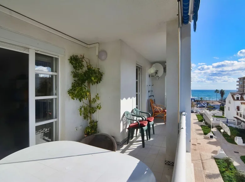 Mieszkanie 3 pokoi 113 m² Fuengirola, Hiszpania