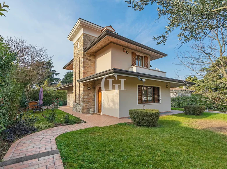 3 bedroom villa 195 m² Lonato del Garda, Italy