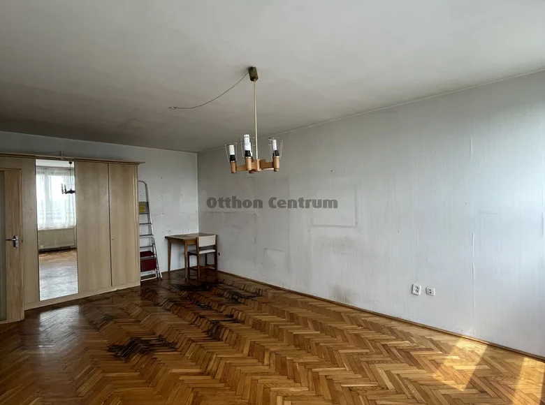 Квартира 2 комнаты 45 м² Гёдёллё, Венгрия