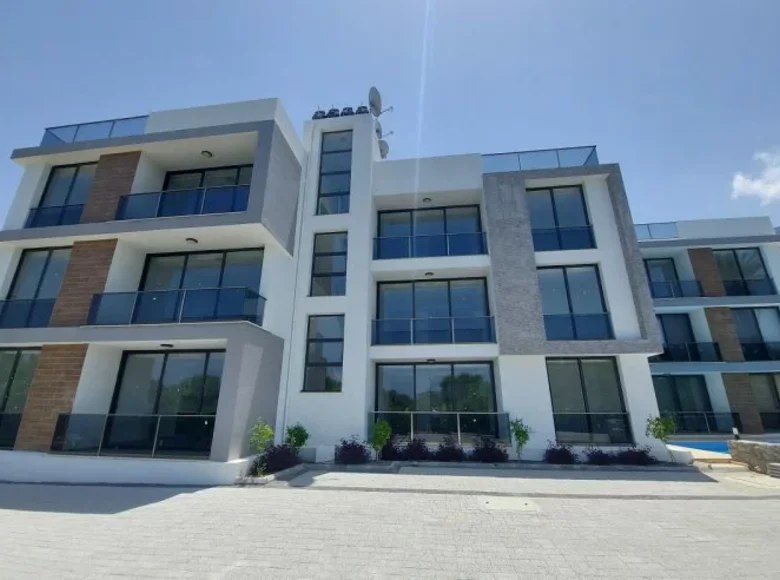 Mieszkanie 2 pokoi 71 m² Kyrenia, Cyprus