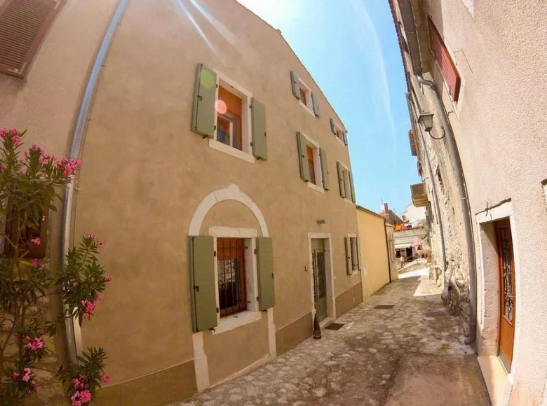 Hotel 164 m² Poreč, Kroatien