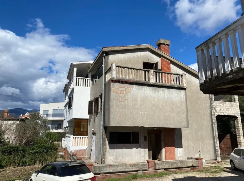 Casa 5 habitaciones 135 m² Tivat, Montenegro