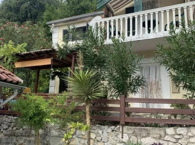 4 bedroom house 118 m² Herceg Novi, Montenegro