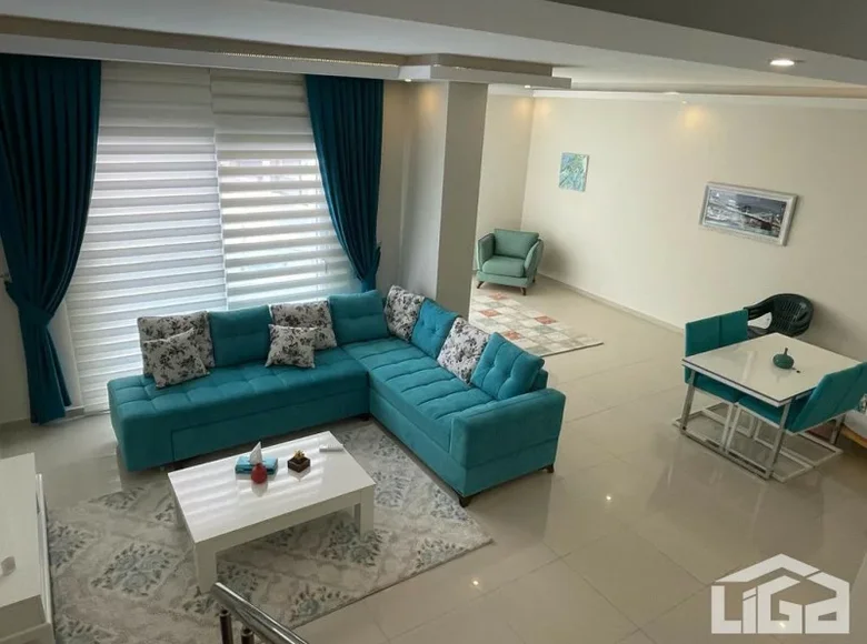 Дуплекс 3 комнаты 140 м² Аланья, Турция