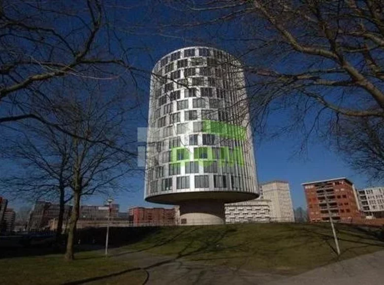 Mieszkanie 3 pokoi 85 m² Amsterdam, Holandia