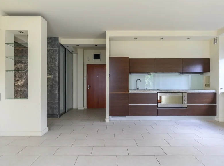 3 room apartment 79 m² Warsaw, Poland