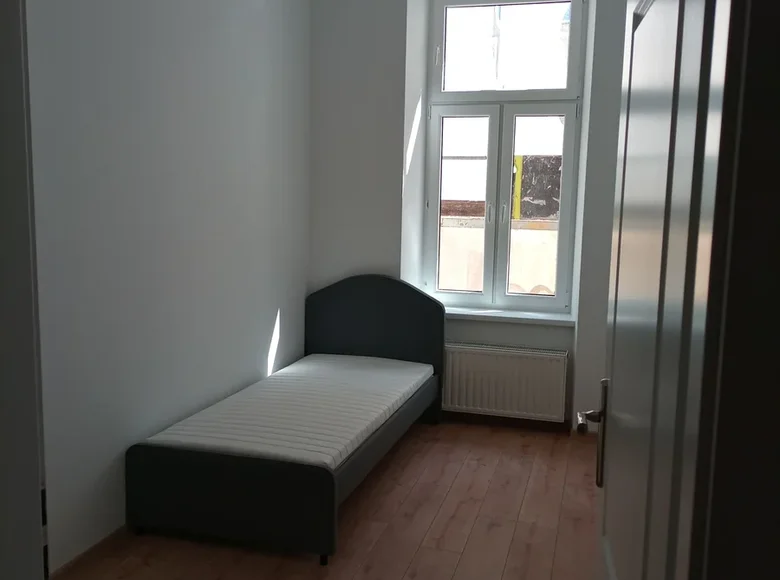 2 room apartment 32 m² in Krakow, Poland