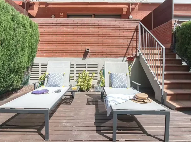 Adosado 4 habitaciones 280 m² Gava, Španjolska