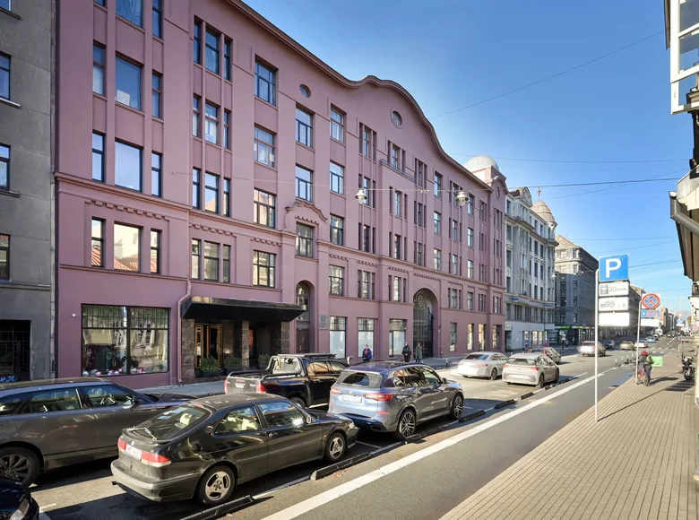 Mieszkanie 4 pokoi 127 m² Ryga, Łotwa