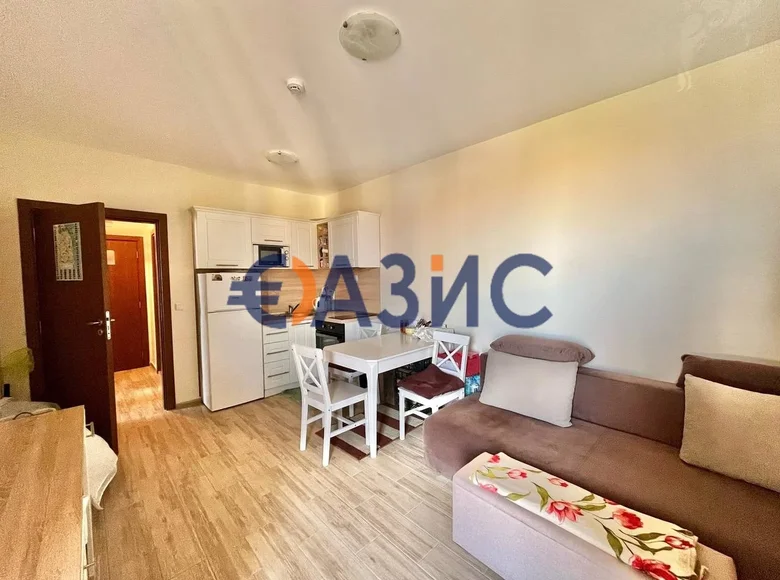 Mieszkanie 3 pokoi 66 m² Rawda, Bułgaria