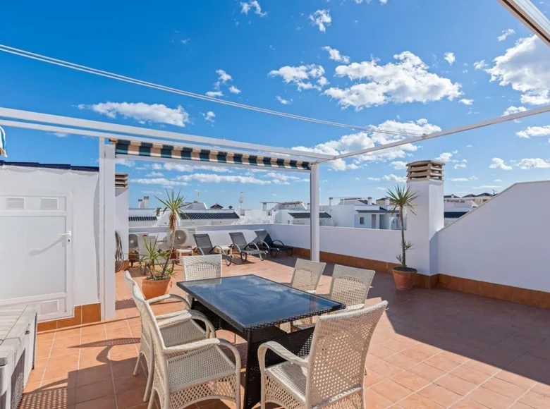 2 bedroom apartment 64 m² Torrevieja, Spain