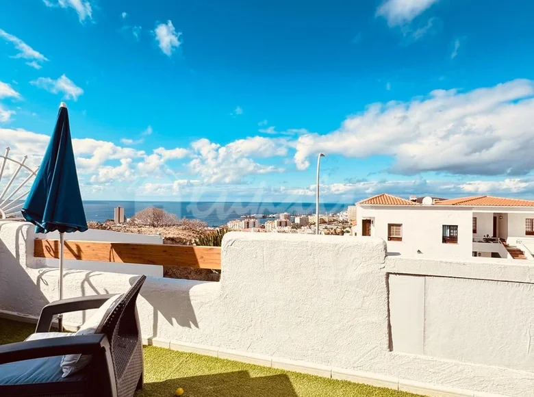 2 bedroom apartment 70 m² Arona, Spain