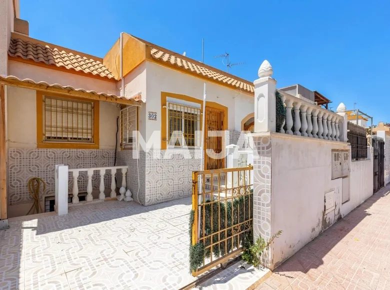 Mieszkanie 3 pokoi 57 m² Torrevieja, Hiszpania